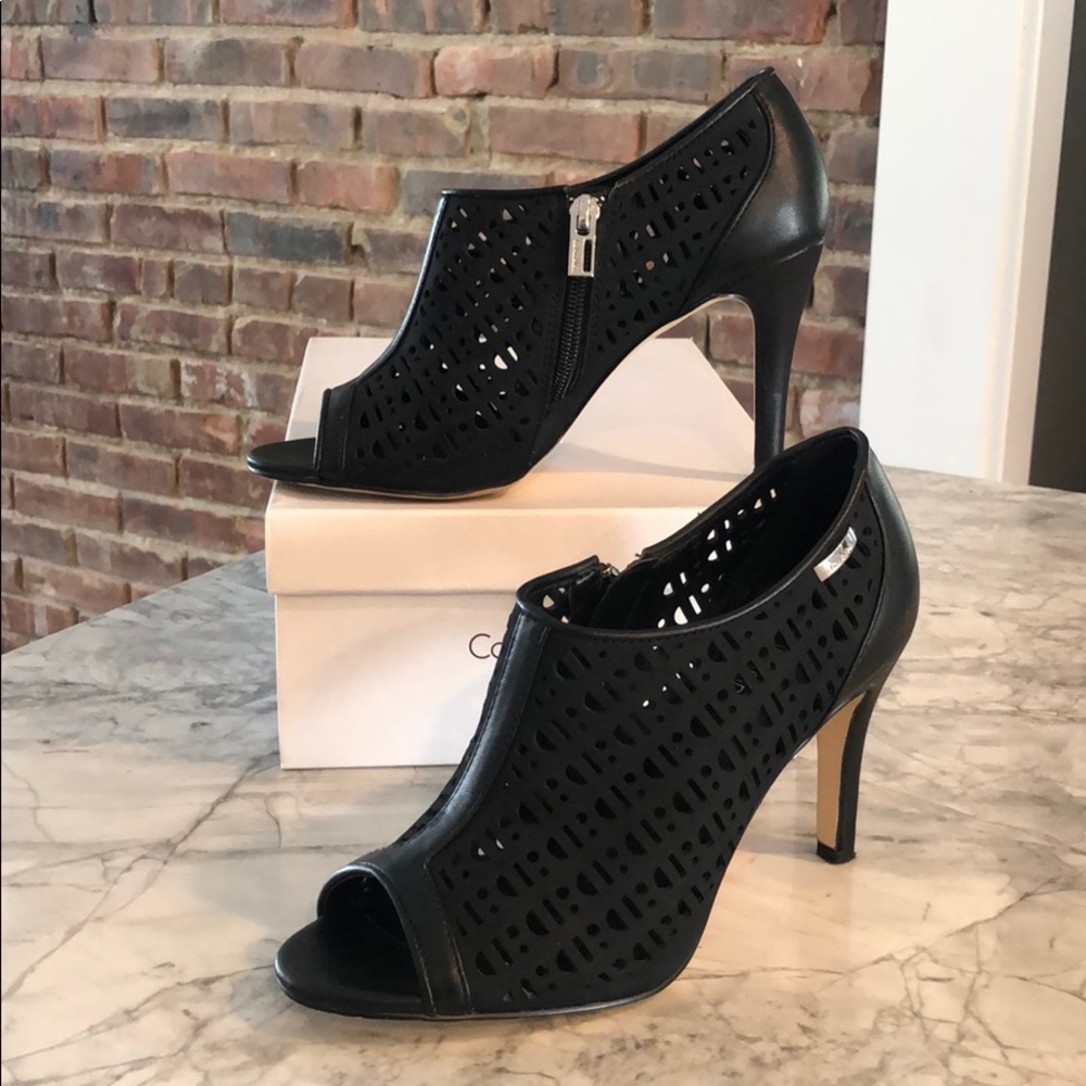 Calvin Klein peep-toe